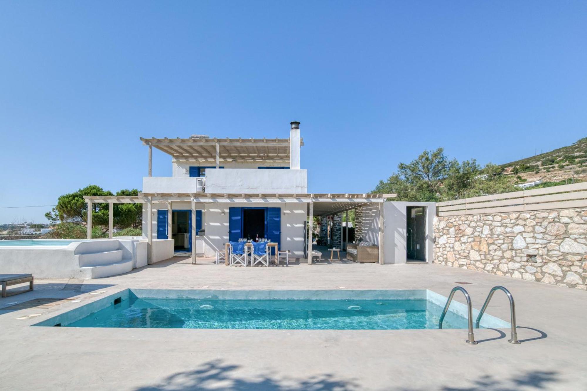 Paradisia Private Swimming Pool And Jacuzzi *